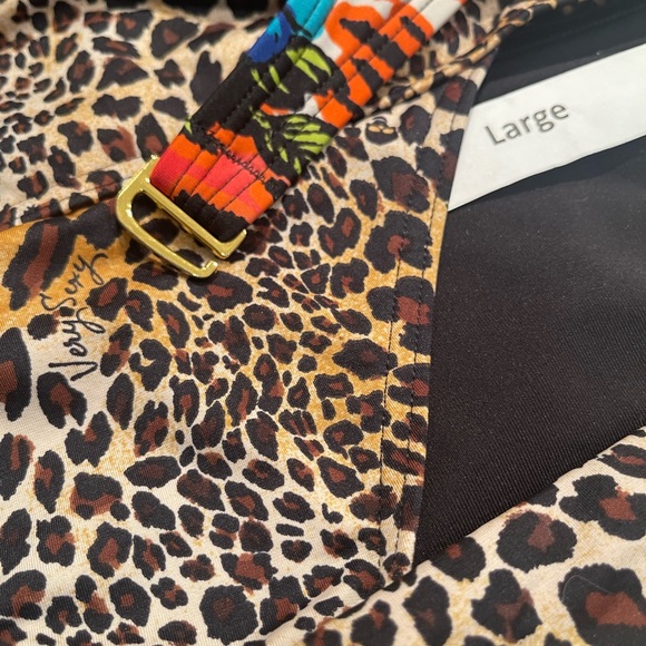 3 piece set …VS bikini bombshell leopard 36C and coverup; and various bottoms - Picture 6 of 16